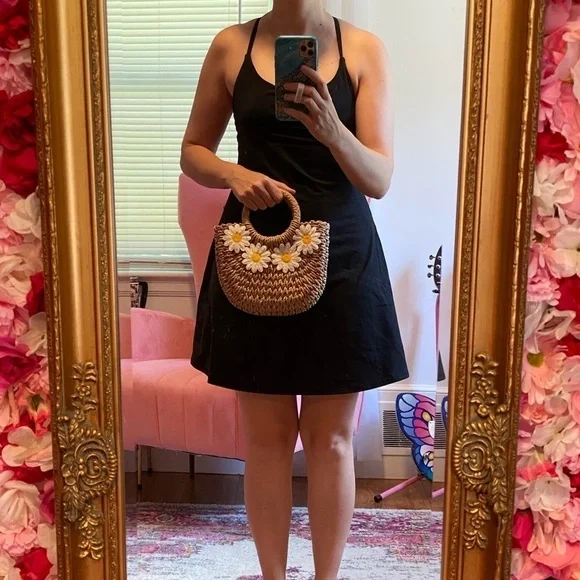 Daisy Embellished Raffia Straw Convertible Crossbody Bag - Picture 13 of 14